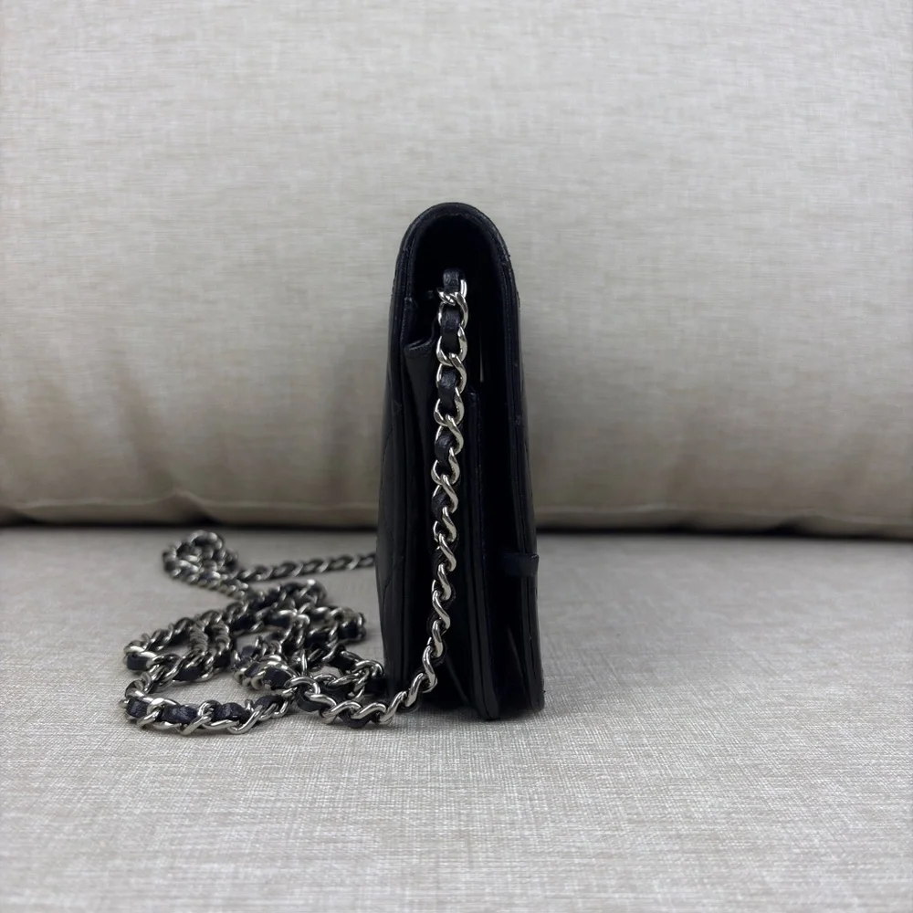 SOLD - CHANEL Wallet on Chain – Black Calfskin, Series 21 (Color Changed) - Picture 6 of 16